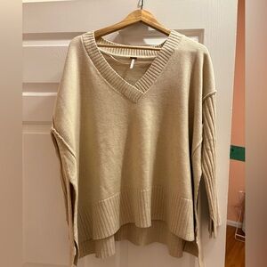 Free People Beige V-Neck Women's Sweater XS